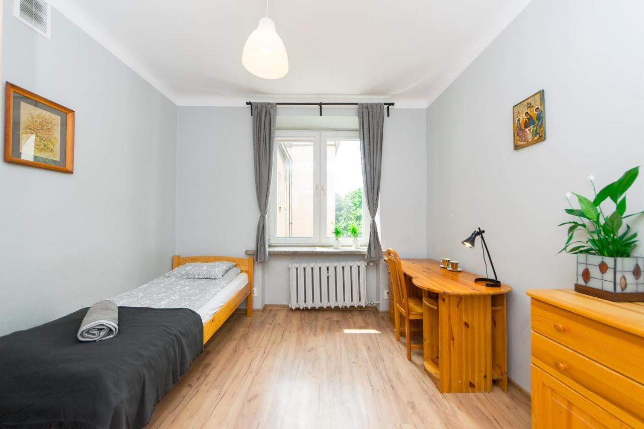 3-Bedroom Flat In City Center P4You Pl Krasków Exteriör bild
