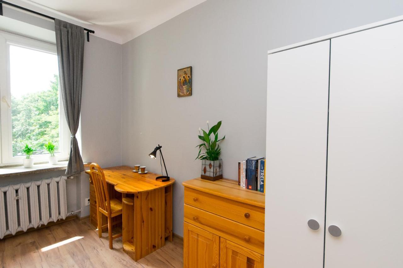 3-Bedroom Flat In City Center P4You Pl Krasków Exteriör bild