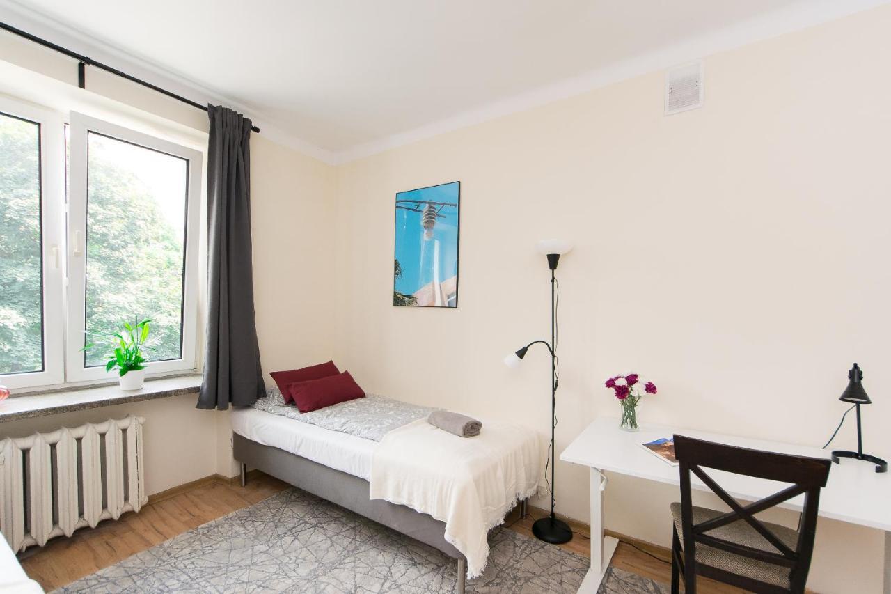 3-Bedroom Flat In City Center P4You Pl Krasków Exteriör bild